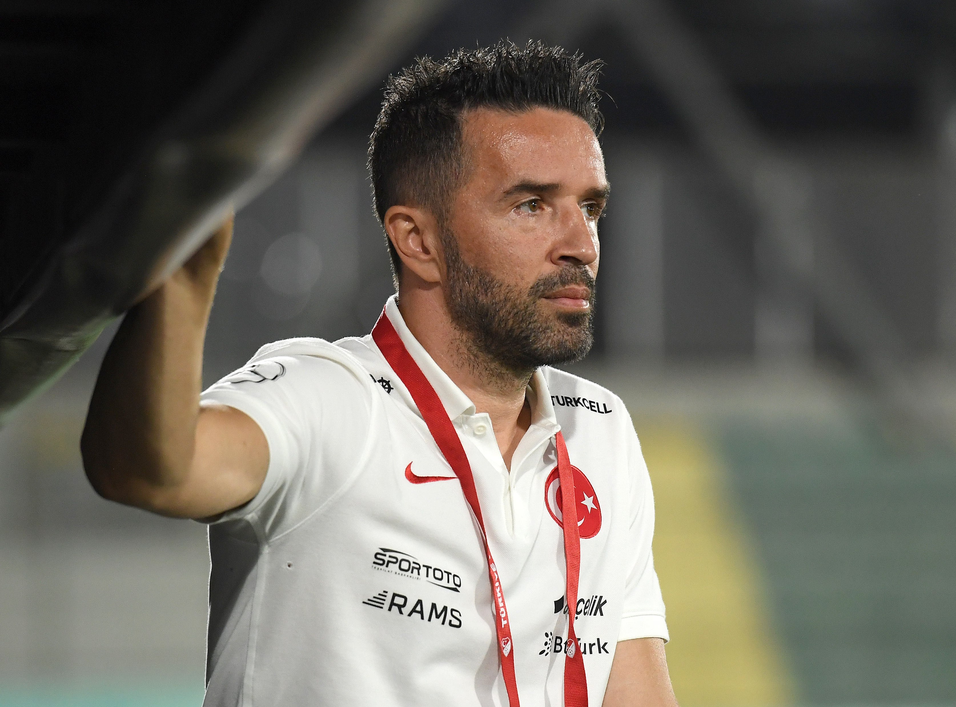 Eski milli futbolcu Gökhan Gönül hakkında son gelişme — Derbi sonrası gözaltı