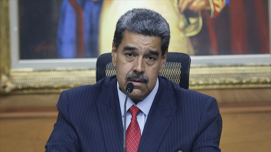 Venezuela lideri Maduro, Trump'ın petrol tankerlerinin bloke edilmesi talimatına yanıt verdi