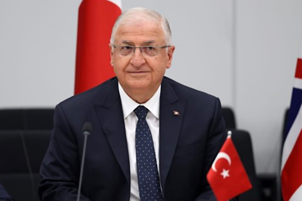 Bakan Güler, Estonya Büyükelçisi Özçeri’yi kabul etti Bakan Güler, Estonya Büyükelçisi Özçeri’yi kabul etti