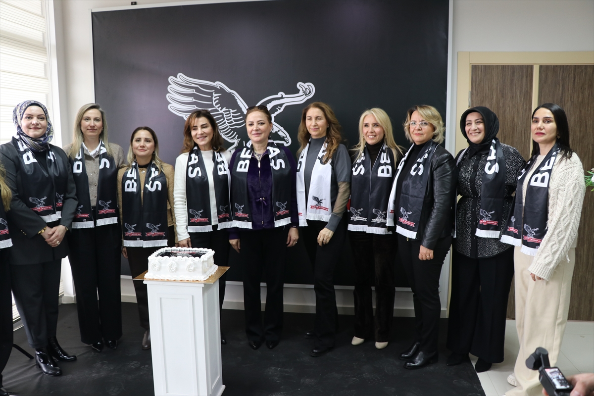 Beşiktaş Kulübünün "İyiliğe Kanat Aç Projesi" kapsamında Elazığ'a gelen heyet ziyaretlerde bulundu