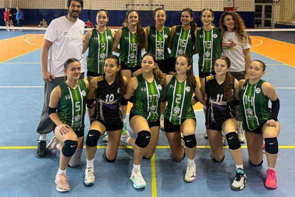ÇBSK Voleybol Takımı deplasmanda 3-0 kazandı