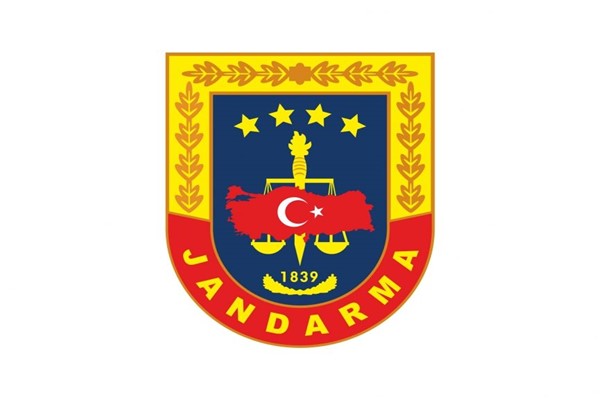 Foça’da 26 jandarma personeli oryantiring ve haritacılık kursunu tamamladı