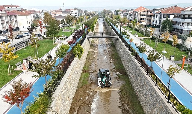 İnegöl Belediyesi'nden Yağış Öncesi Sel Ve Su Baskınlarına Karşı Önlem