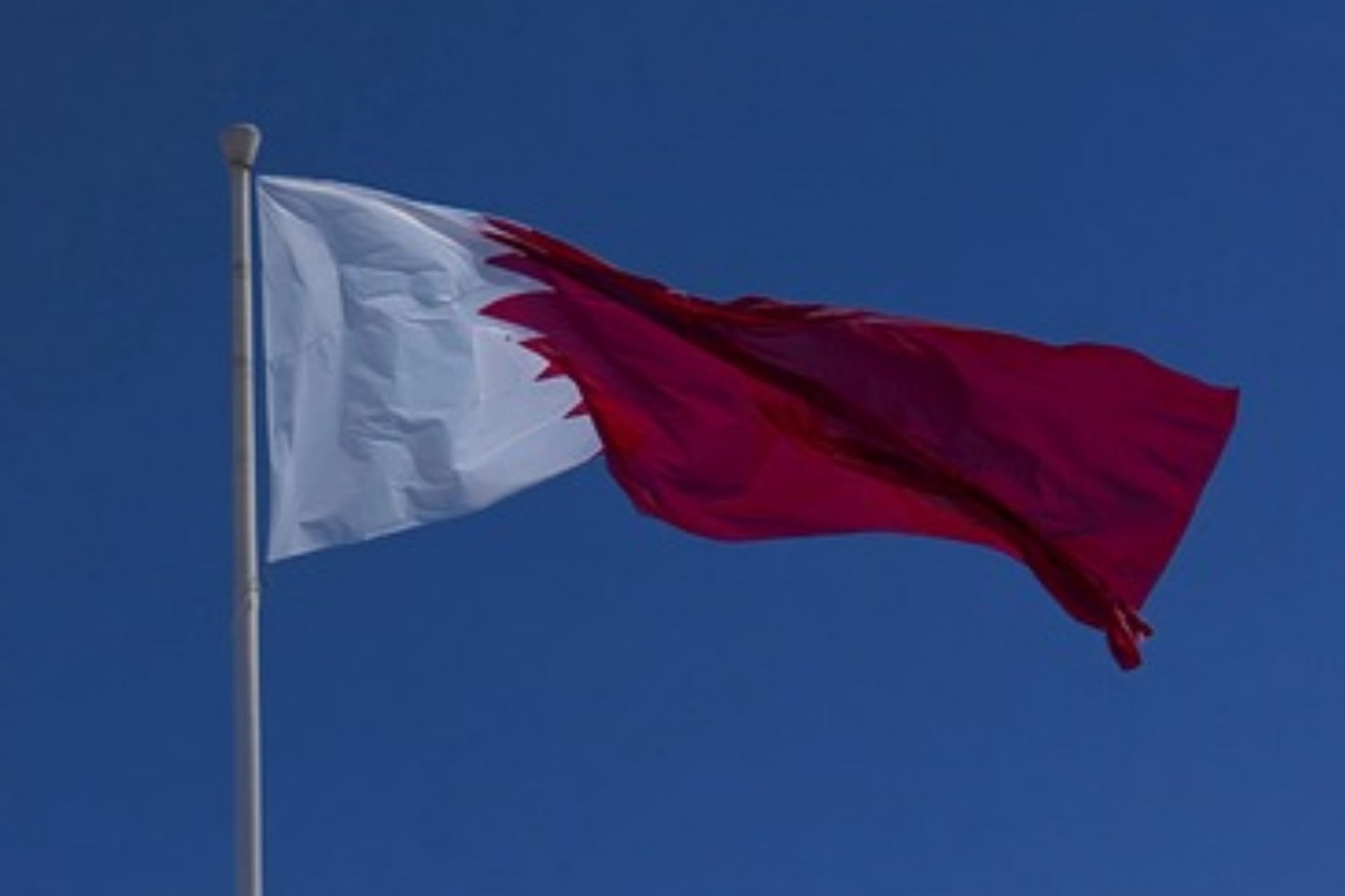 Katar Devlet Bakanı el-Misned, EIF Yürütme Kurulu Başkanı Hassan ile görüştü
