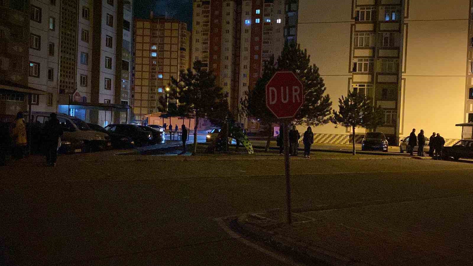 Kayseri 4.8 şiddetindeki depremle sallandı