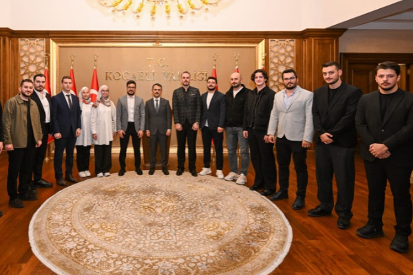 Kocaeli Kent Konseyi Gençlik Meclisi Başkanı Ercan’dan Vali Aktaş’a ziyaret