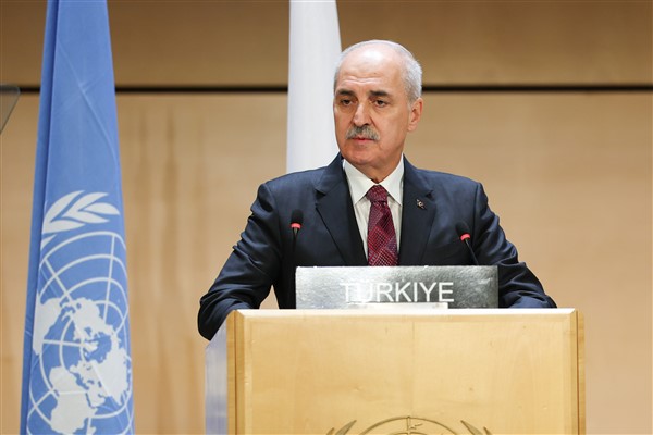 Kurtulmuş: Bu büyük mücadeleyi milli hafızamızda yaşatmaya devam edeceğiz