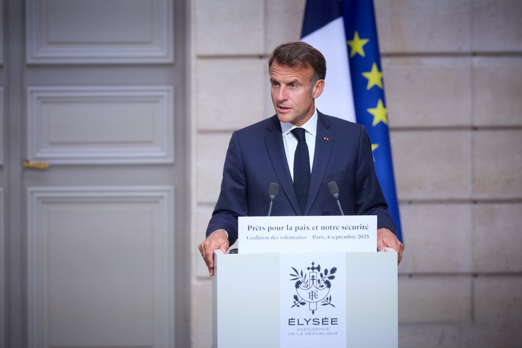 Macron, 7 Ekim saldırılarının üçüncü yılında hayatını kaybedenleri andı