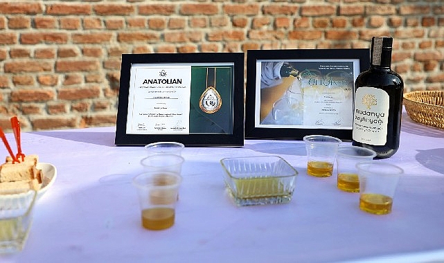 Ödüllü zeytinyağı ve Çepni İmece Fabrikası tanıtıldı
