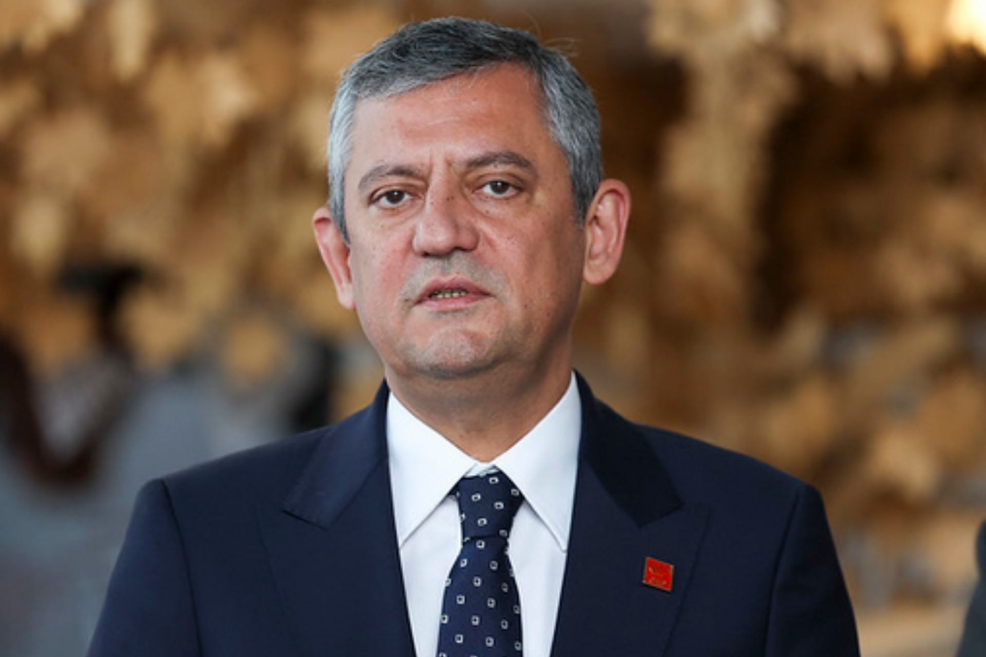 Özel, Manisa ve Denizli'de vatandaşlarla buluştu