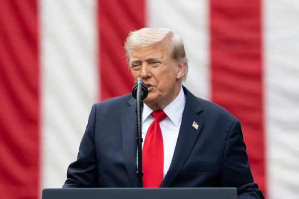 Trump: İran’ı çok hızlı bir şekilde yenilgiye uğratacağız