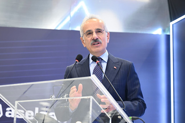 Uraloğlu, Nurol Teknoloji’nin Gölbaşı Fabrikası’nı ziyaret etti