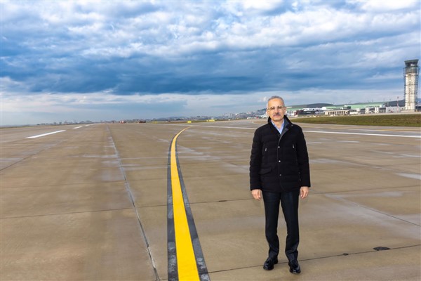 Uraloğlu: Terörle mücadelede harcandığı belirtilen kaynak teknolojiye yönlendirilebilir