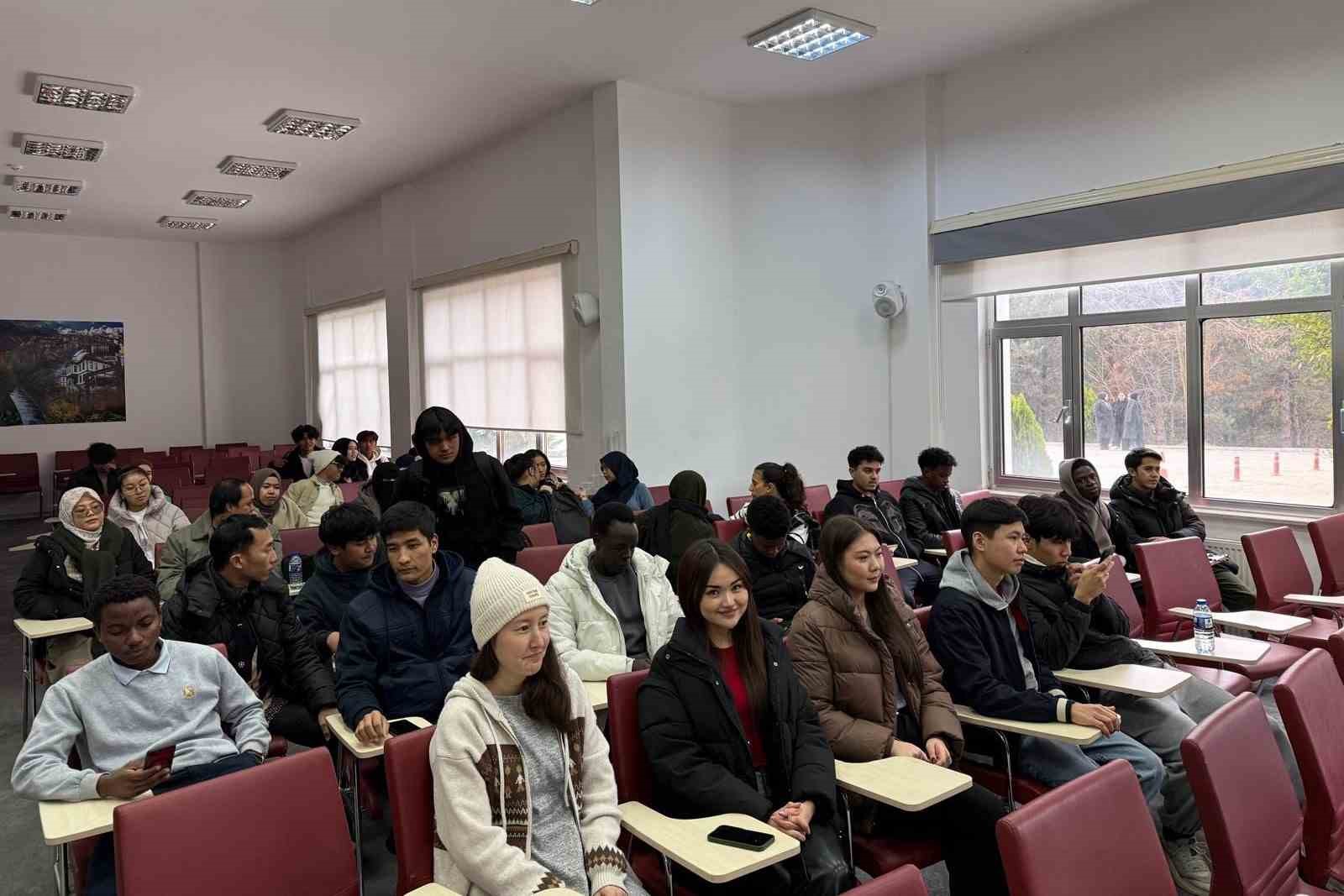 23 farklı ülkeden 111 öğrenci Türkçe eğitimi alıyor
