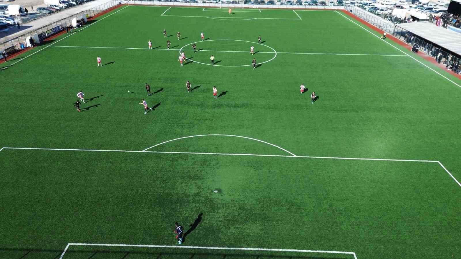 Aksaray’da 40 yıllık futbol geleneği sürdürülüyor
