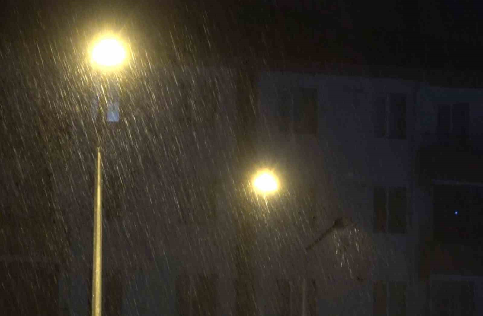 Aksaray’da şiddetli yağmur etkili oldu
