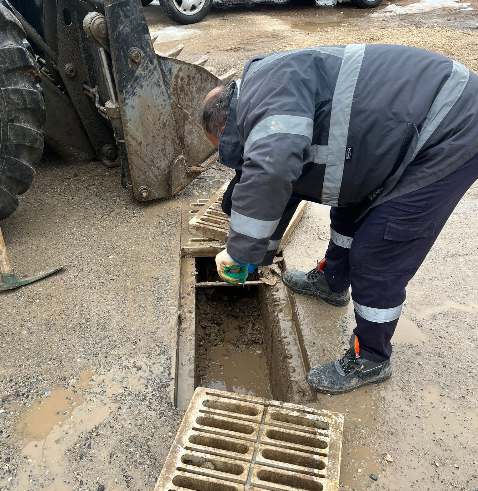 ASKİM ekiplerinden kapsamlı altyapı temizliği

