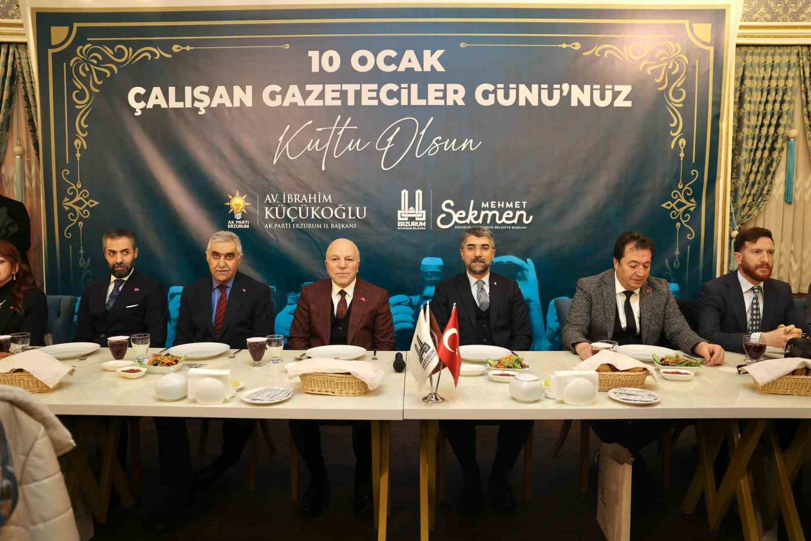 Başkan Sekmen ve Küçükoğlu medya mensuplarıyla buluştu
