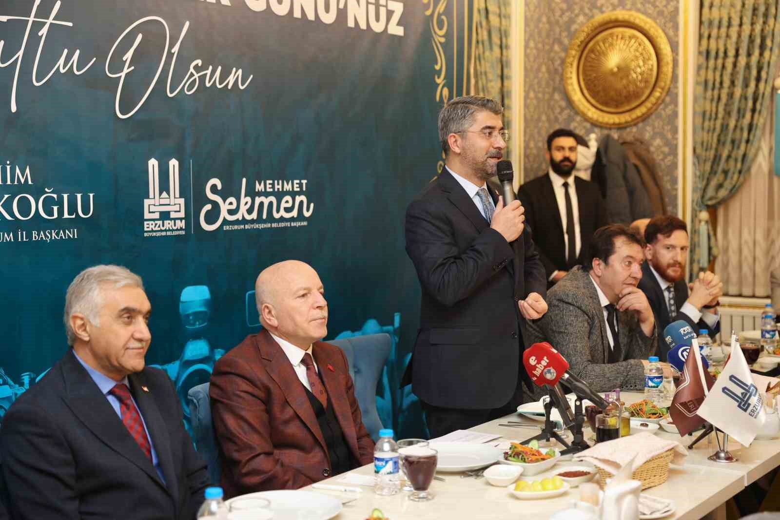 Başkan Sekmen ve Küçükoğlu medya mensuplarıyla buluştu
