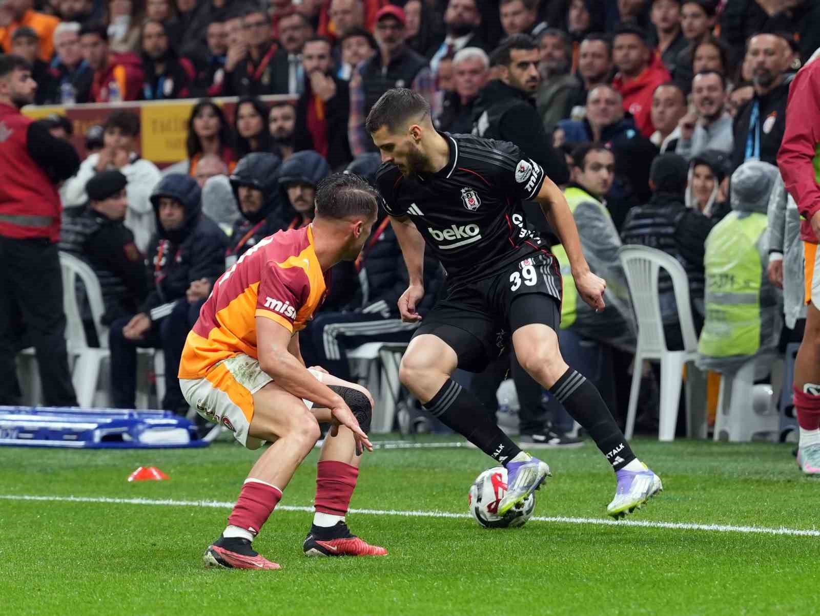 Beşiktaş, David Jurasek ile yollarını ayırdı
