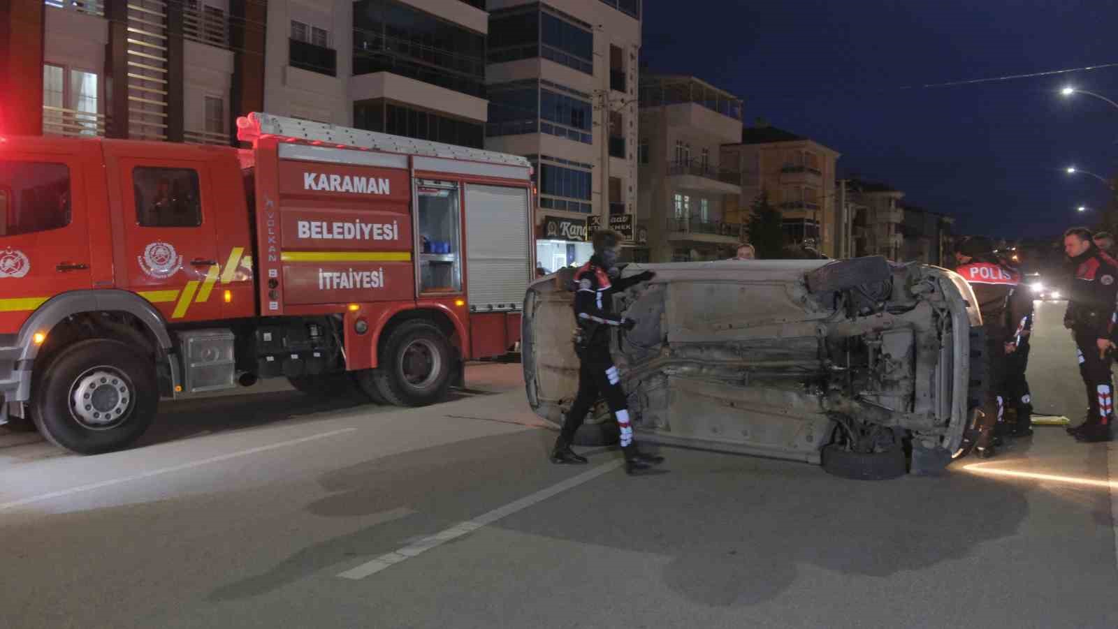 Devrilen otomobilin altında kalan sürücü itfaiye ekiplerince çıkarıldı
