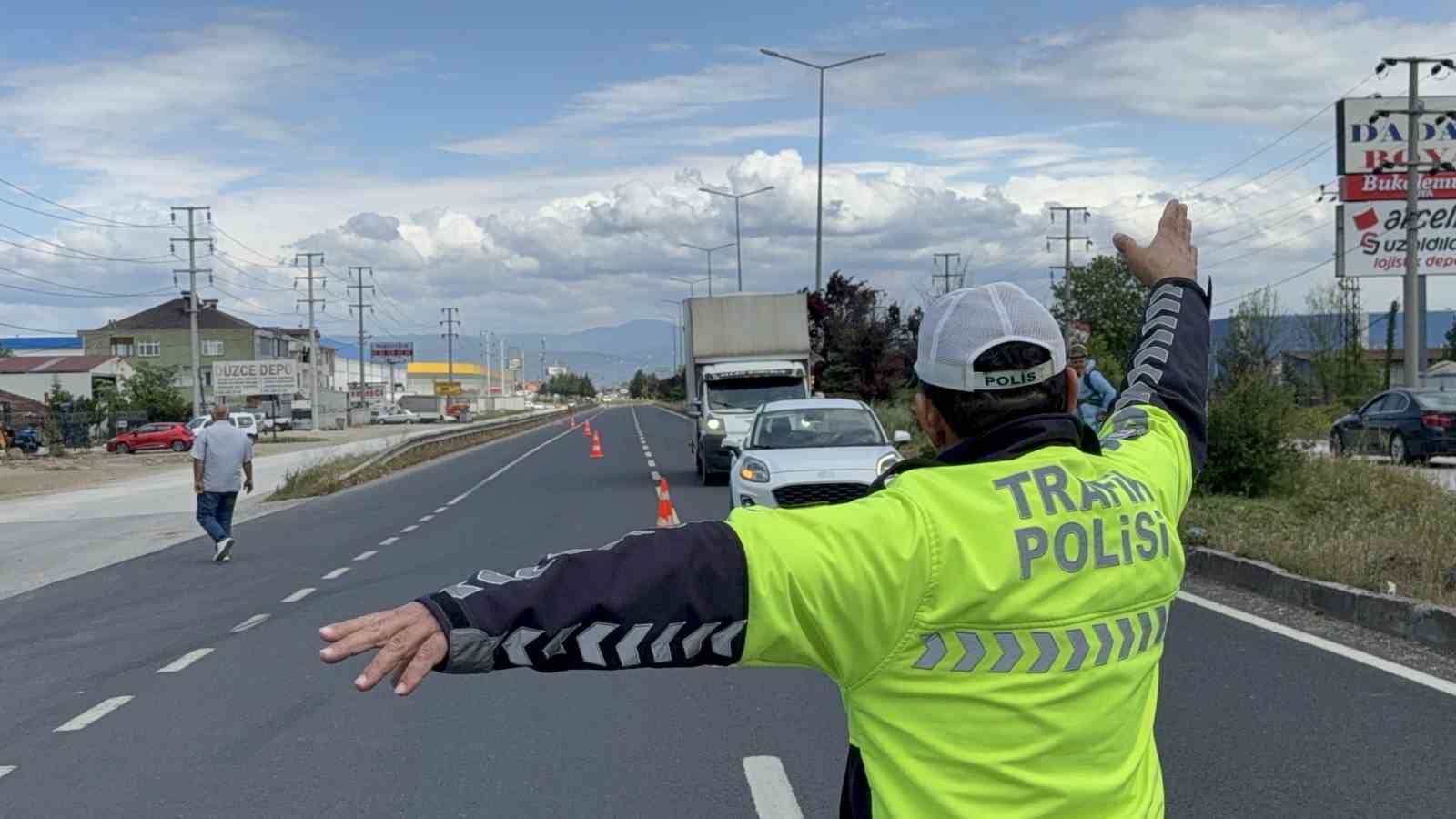 Düzce’de bin 997 araç sürücüsüne cezai işlem uygulandı
