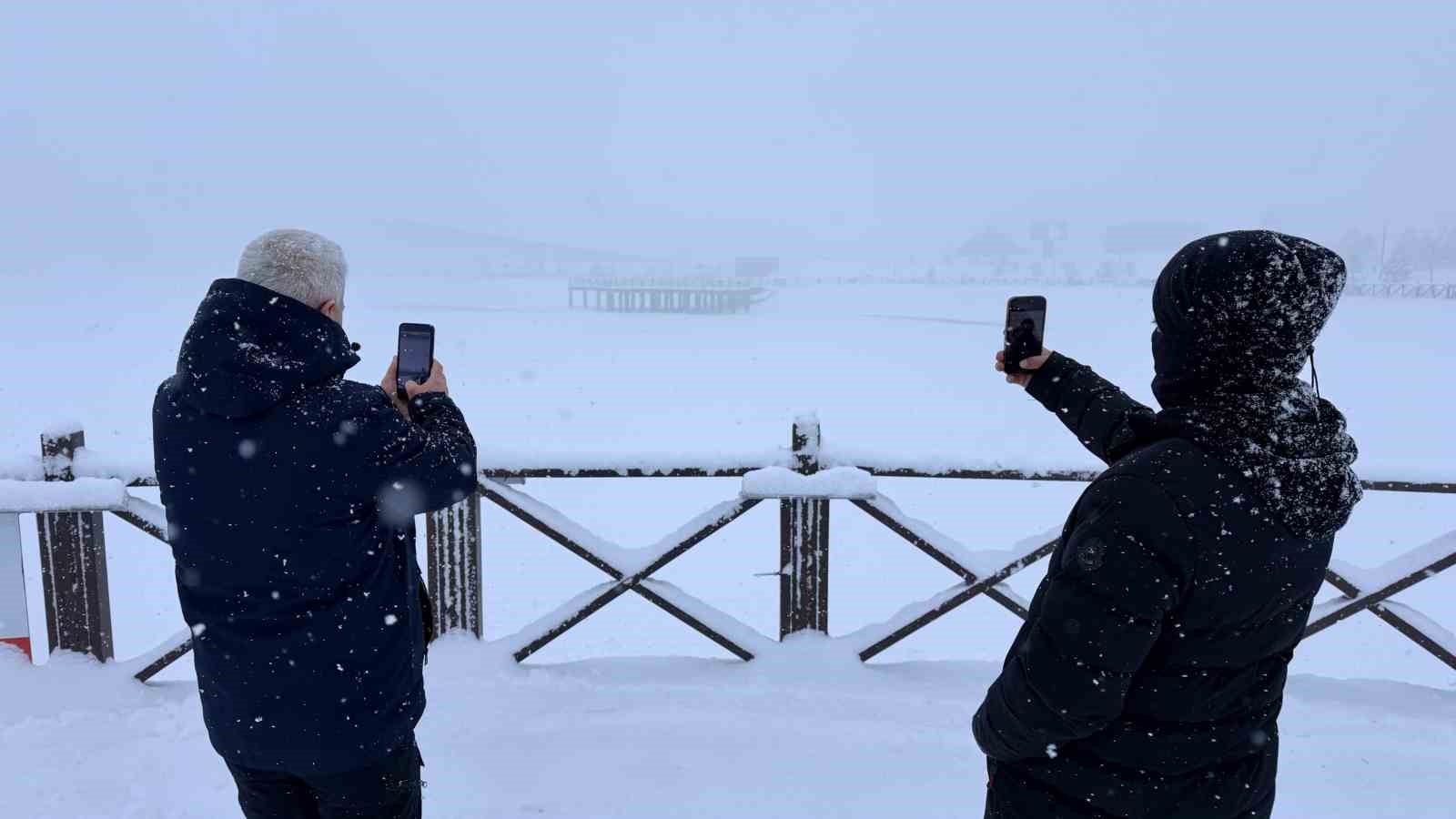 Ergan Dağı’nda kar kartpostallık manzara oluşturdu
