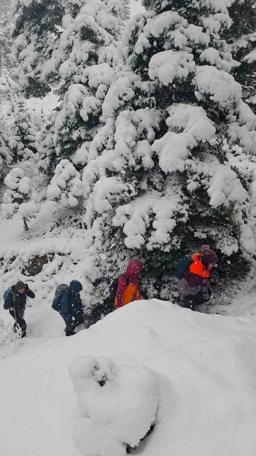 ESDAG üyeleri 30 kilometrelik zorlu orman parkurunu geride bıraktı

