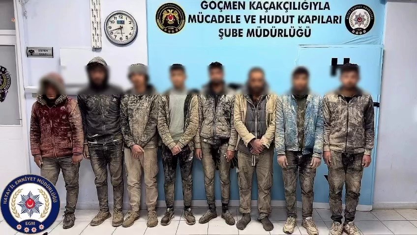 Hatay’da 8 kaçak göçmen yakalandı, 2 organizatör tutuklandı
