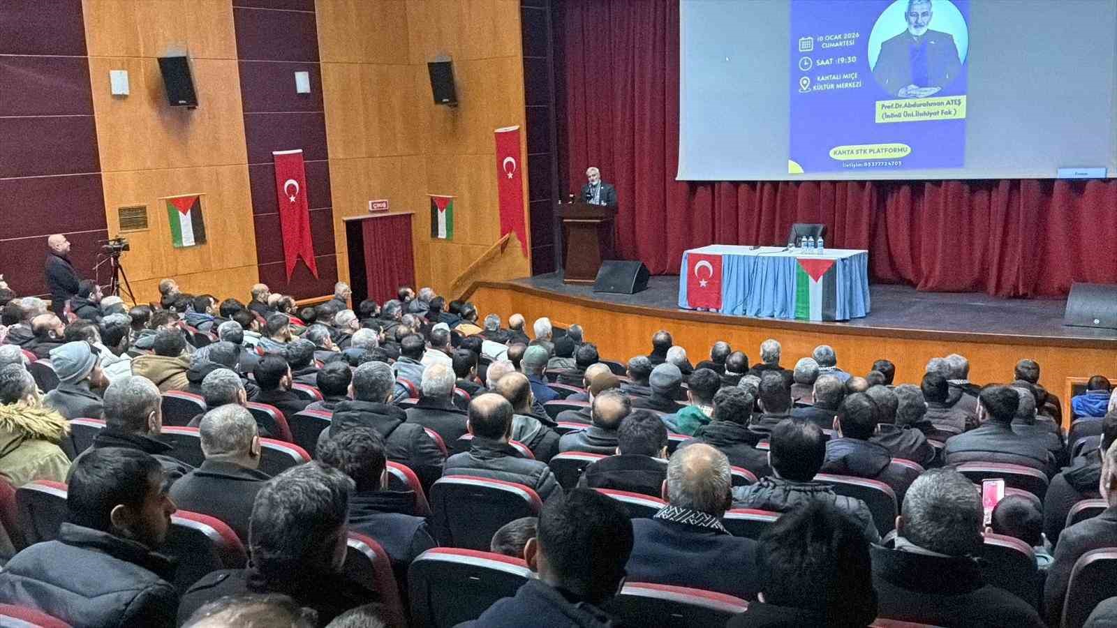 Kahta’da "Gazze Bilinci ve Ümmet sorumluluğu" konferansı
