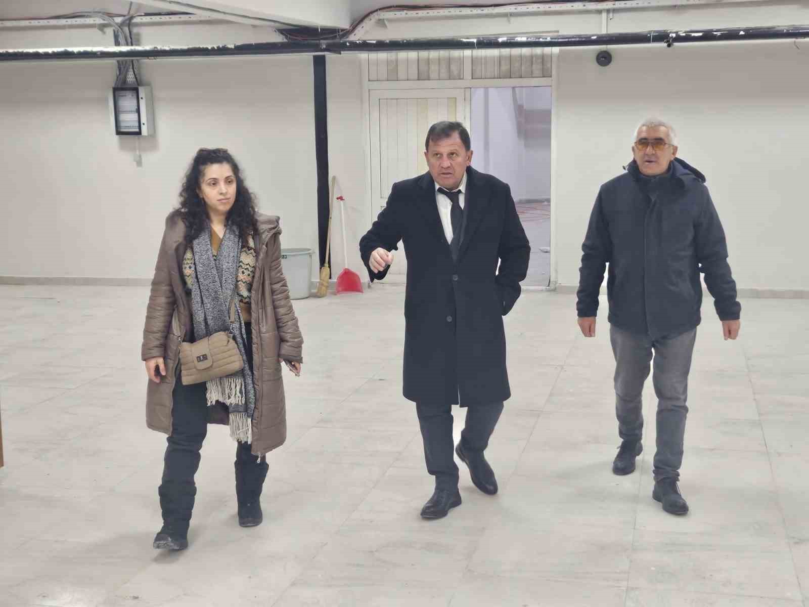 Kayseri Gevher Nesibe Spor Salonu yenileniyor
