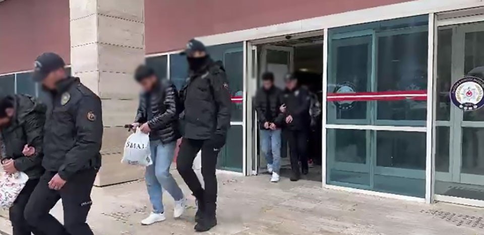 Manisa merkezli 5 ilde DEAŞ operasyonu: 4 tutuklama
