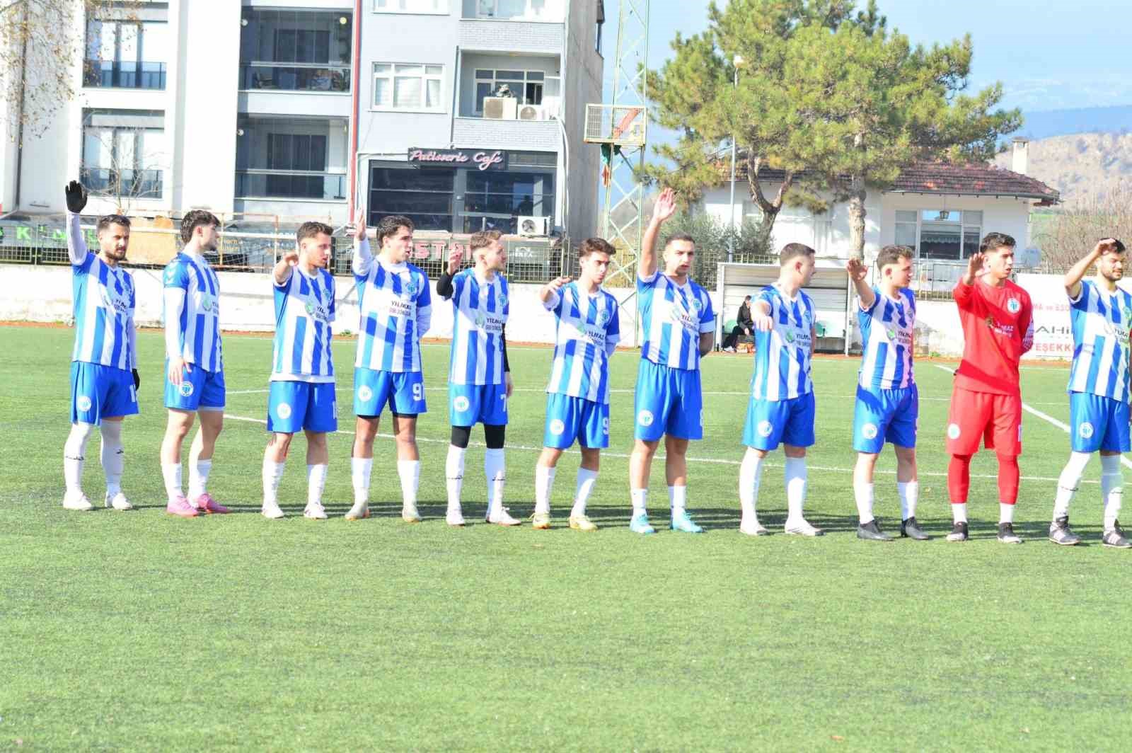 Osmaneli Gençlerbirliği Spor ligde fırtına gibi esiyor
