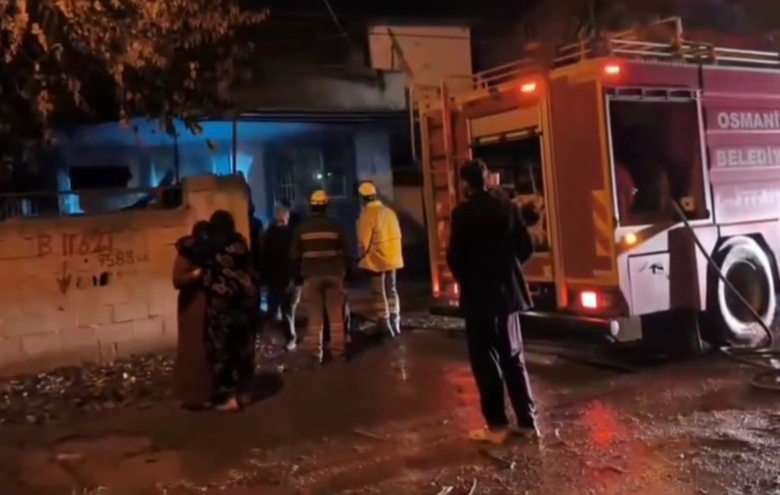 Osmaniye’de müstakil evde çıkan yangın söndürüldü

