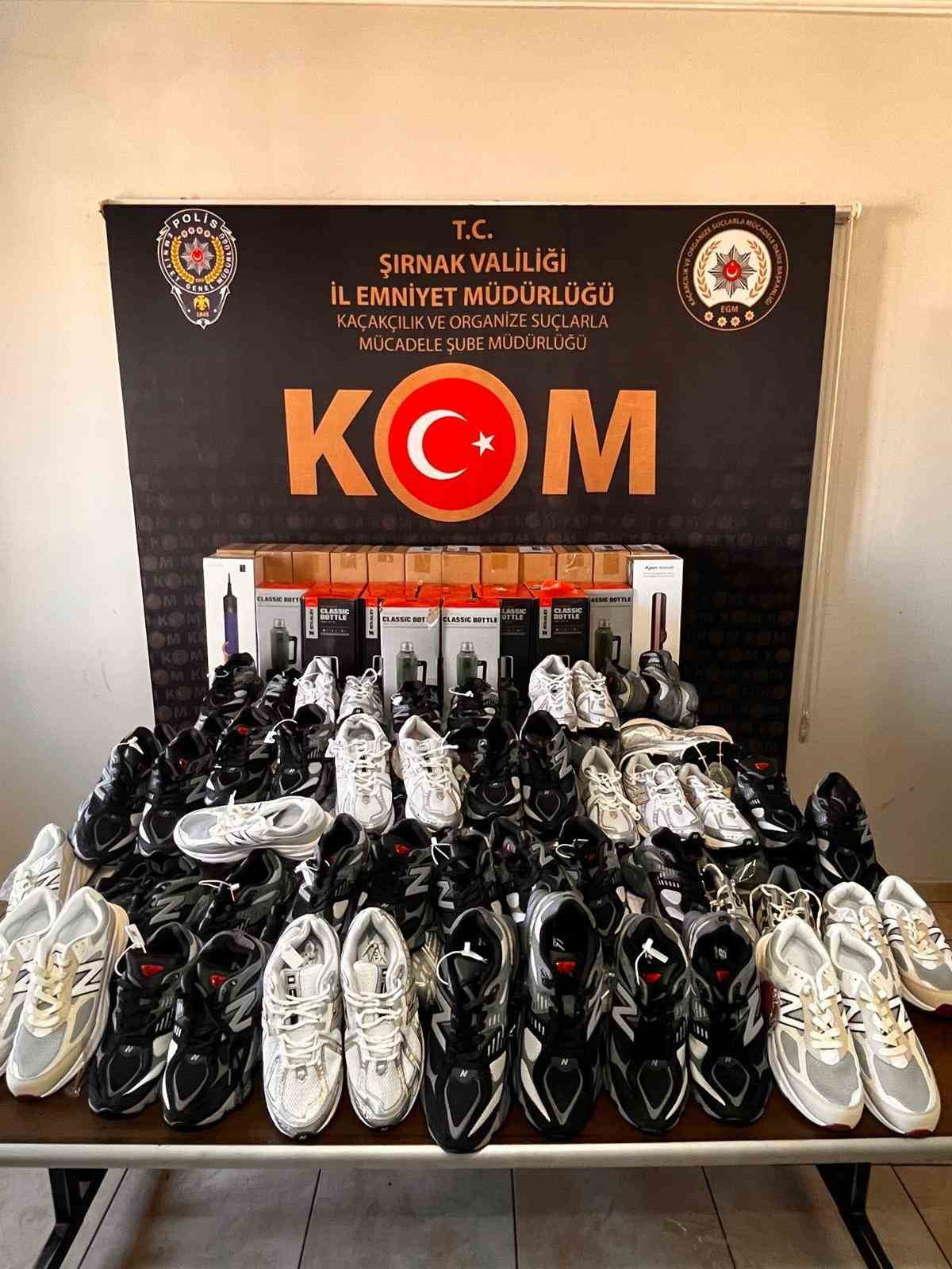 Şırnak’ta narkotik ve kaçakçılık operasyonu: 3 tutuklama
Şırnak’ta narkotik ve kaçakçılık operasyonu: 3 tutuklama