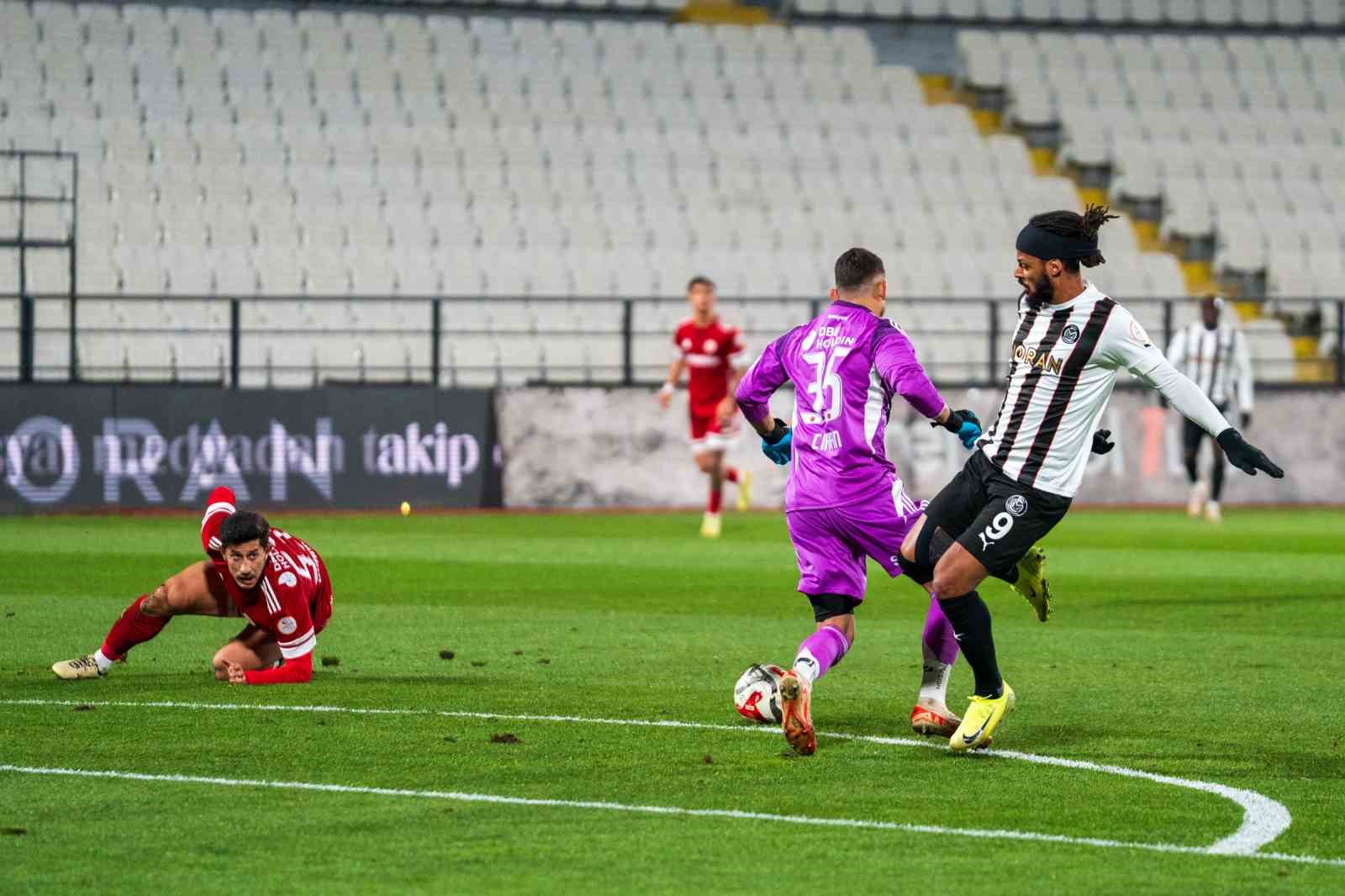 Trendyol 1. Lig: Manisa FK: 1 - Ümraniyespor: 0
