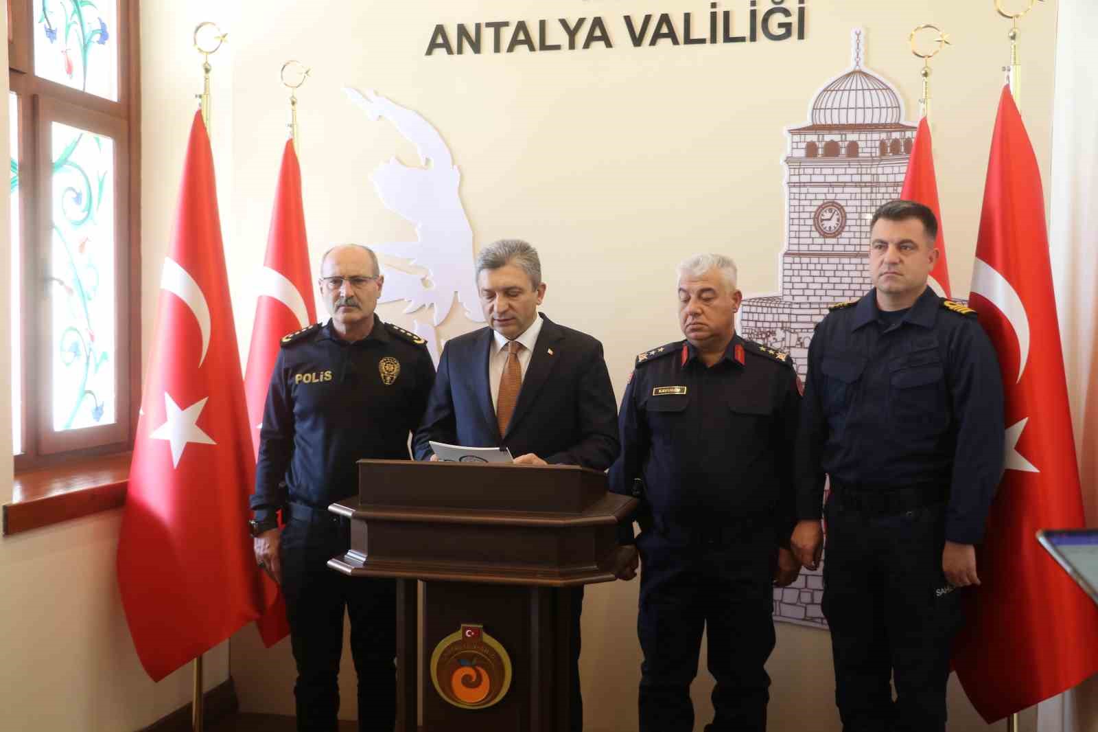 Vali ‘Korkunç bir rakam’ diyerek, 16 milyar liraya el konulduğunu duyurdu
