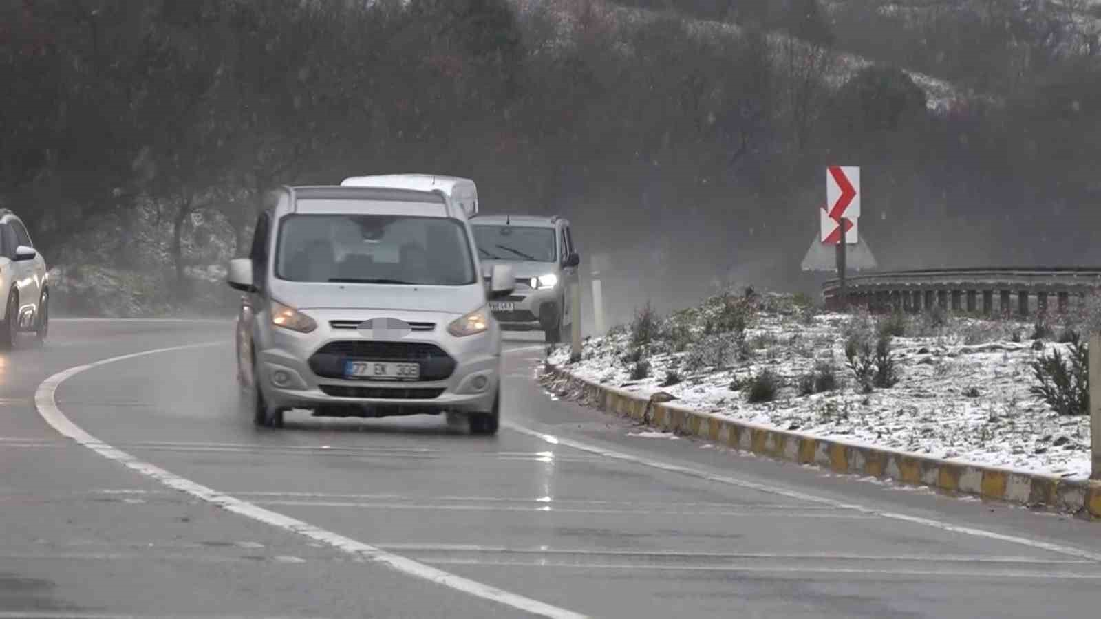 Yalova’da kar yağışı
