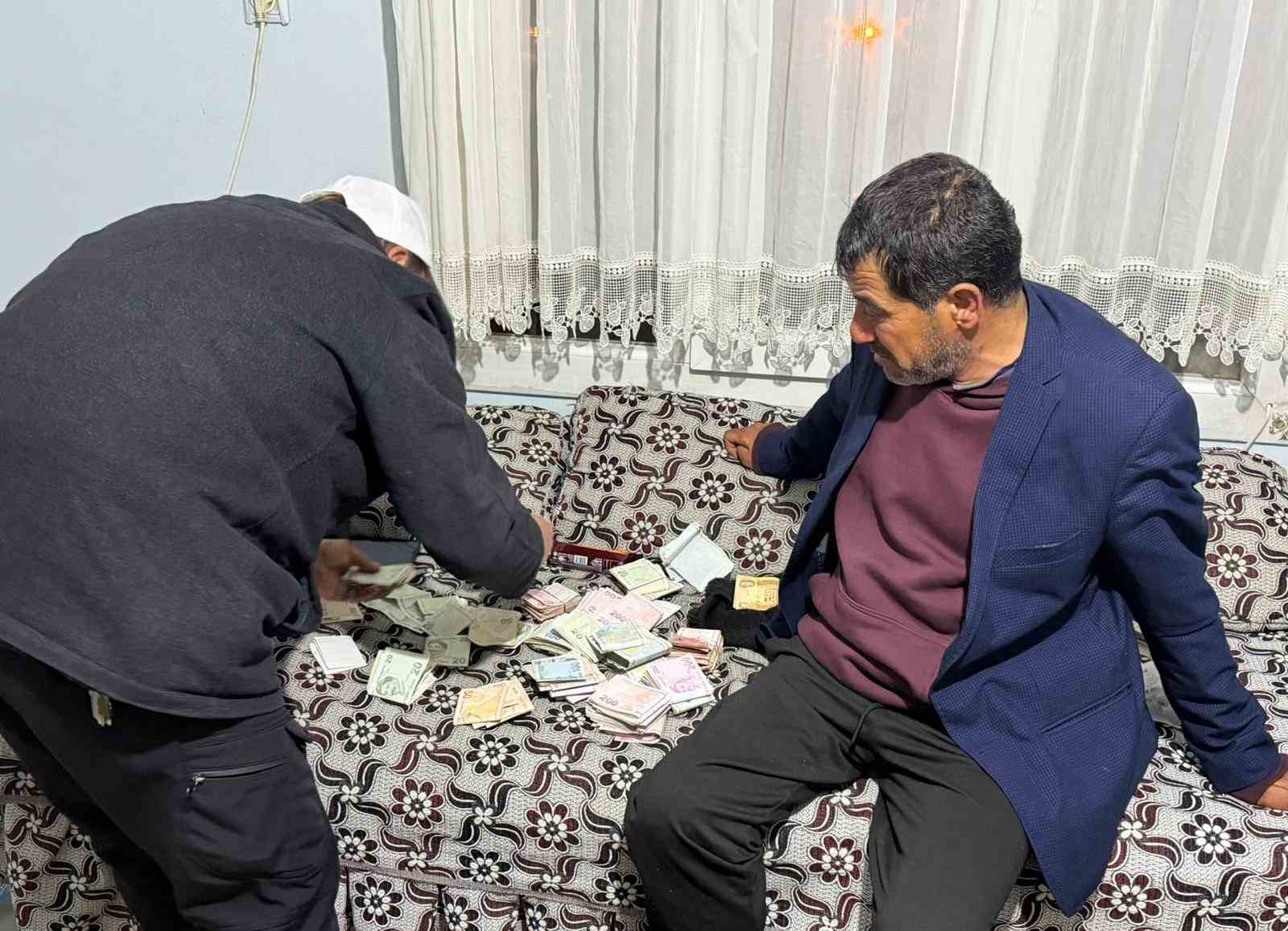 Yol kenarında başlayan hüzün, insanlıkla mutluluğa dönüştü
