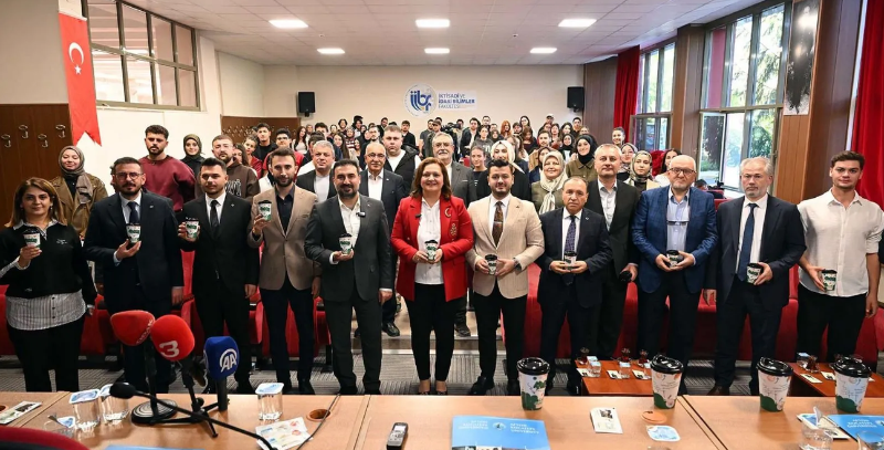 Öğrenciler sordu, Köksal Afyonkarahisar’ın geleceğini anlattı