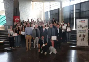 Osmangazi’de gençlerin 20 saatlik proje maratonunda birinci “Kent Elçileri” oldu