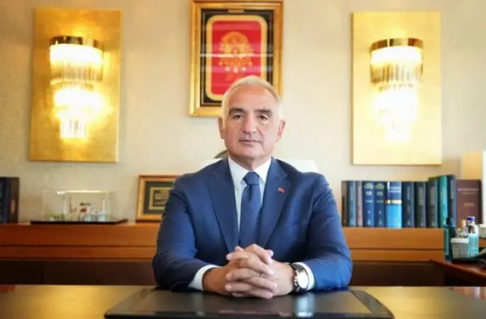 Bakan Ersoy:  Türk Kızılayımız, insanlığa uzanan şefkat eli olmaya devam ediyor