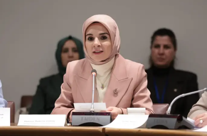 Bakan Göktaş, Sırbistanlı Bakan Macura ile kadınların güçlendirilmesini görüştü