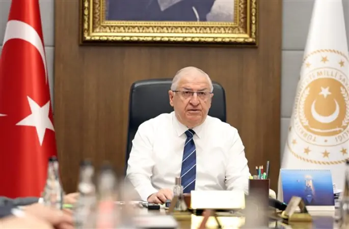 Bakan Güler, Savunma Zirvesi için Bulgaristan'da