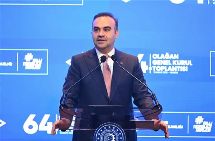 Bakan Kacır Bursa Teknik Üniversitesi Akademik Yılı Açılış Töreni’ne katıldı