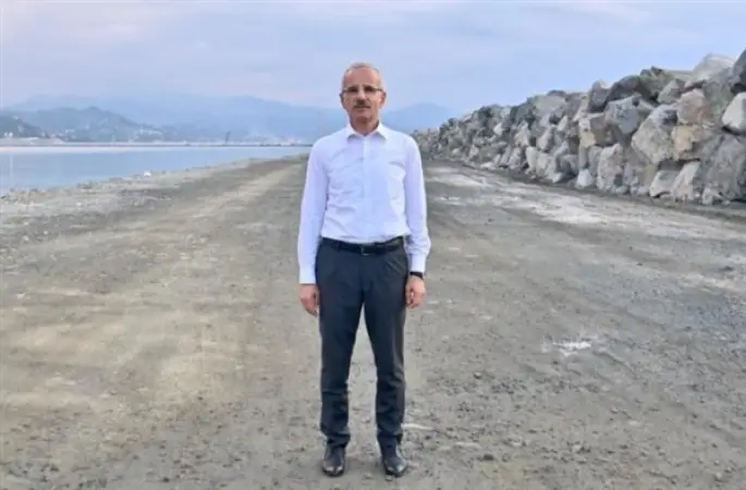 Bakan Uraloğlu, Dallıkavak Tünelini hizmete açtı