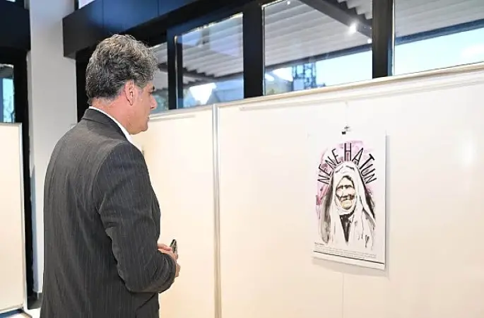 Cumhuriyet'in Öncü Kadınları Sergisi Kartepe Sanat Evi'nde