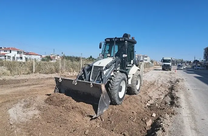 Çumra Belediyesi'nden Mavi Tünel Caddesi'nde Çevre Düzenlemesi Çalışması