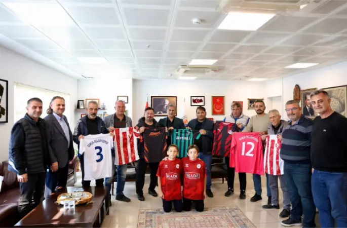 Gemlik Belediyesi'nden Amatör Spor Kulüplerine forma desteği