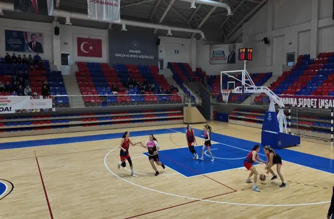 Karabük’te Okul Sporları Gençler Basketbol Grup Müsabakaları başladı
